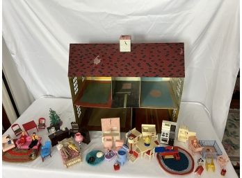 Outstanding 1950s Vintage Dollhouse With ALL The Pieces!