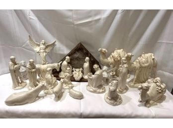 Hand-Gilded Vintage White Ceramic Nativity Set