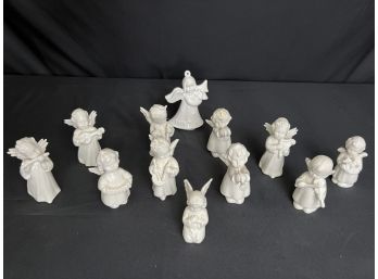 Goebel White Porcelain Band Of Twelve Christmas Angels