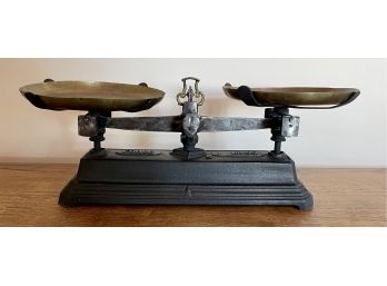 Antique Force French Balance Scale