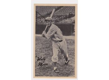 1936 GOUDEY WIDE PEN BASEBALL CARD - WALLY MOSES WITH BAT