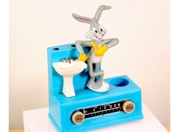 Bugs Bunny In A Bathroom, Toothbrush AM Radio Arista - Hong Kong