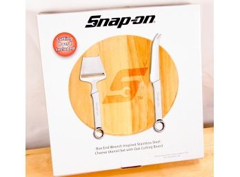 Snap-On Tools Cutting Board Set W/Wrench Utensils - NIB