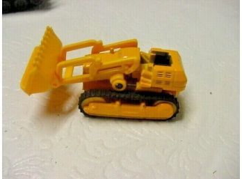 YATMING # 1365 TOY TRACTOR