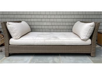 Outdoor Daybed With Cover