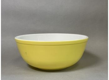 A Vintage 10 Inch Pyrex Mixing Bowl, Yellow