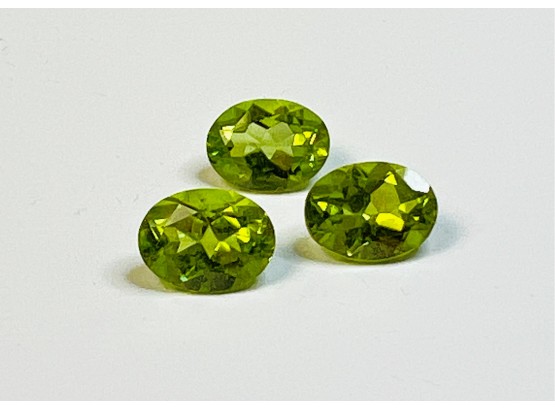 1.5 Carat Each--------4.5 CTW  3- 8x6mm Oval Cut PPERIDOT Loose Gemstones