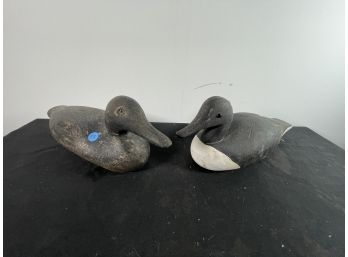 ANTIQUE DUCK DECOY AND LATE 20TH CENTURY DUCK DECOY