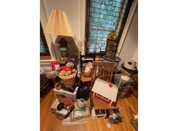 MISCELLANEOUS HOUSEHOLD ITEMS LOT
