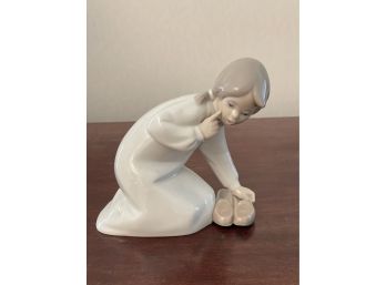 Lladro Figurine - Little Girl With Slippers