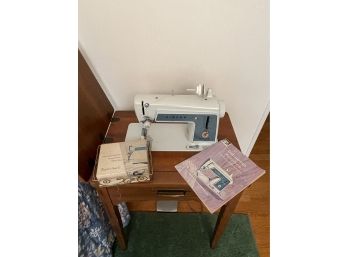Singer 629 Deluxe Sewing Machine