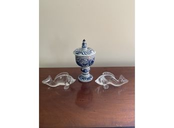 2 Glass Fish With Chinese Jar