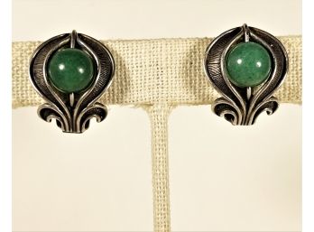 Pair Vintage Silver Tone Green Glass Stone Signed Napier Earrings Ear Clips
