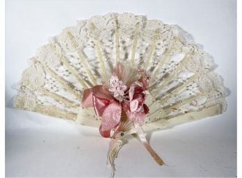 Vintage Lace And Celluloid Ladies Fan
