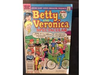 Archie Giant Series Betty & Veronica Spectacular Comic Book #563 - K