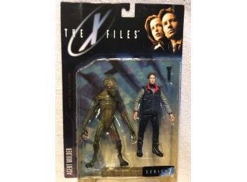 1998 The X-Files Series 1 Agent Mulder Action With Alien Figure NEW Sealed - Y