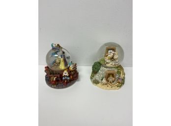 Snow White And The Seven Dwarfs Snow Globes