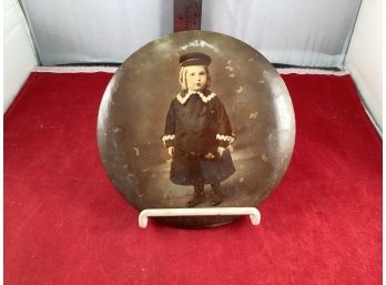 Antique Button Like Picture Of A Little Girl 6 Diameter Set Up Like A Button Without The Pin Good Condition