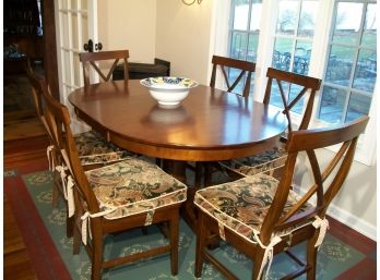 Lovely Walnut Dining Room Table & Six Chairs With Cushions