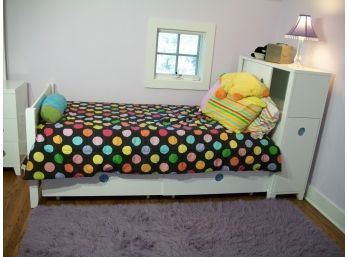 Littlemissmatched SKETCHoRAMA Girls Bed / 2 Storage Drawers, Hamper And All Linens