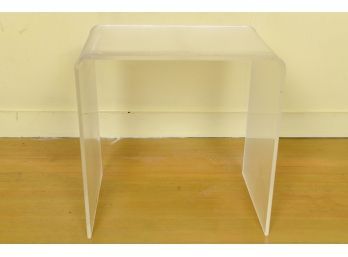 Acrylic Frost Table With Waterfall Edge