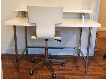 White Desk And Chair
