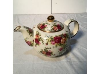Royal Albert Old Country Roses  Teapot