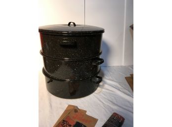Vintage Large Granite Ware  Juicer - New