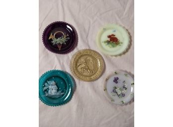 Pairpoint Collection Of Painted Cup Plates And Santa Plate