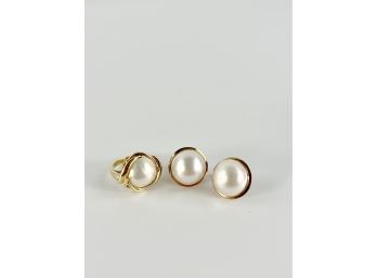 Mabe Pearl Ring And Post Earrings - 14K