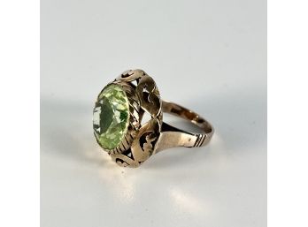 A Green Spinel And Yellow Gold 12k Ring - Sz 6