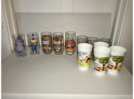 12 Collectible Glasses ~ McDonalds, Bugs Bunny & Snoopy ~