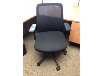 Office Chair Black Mesh  Adj. Arms And Height