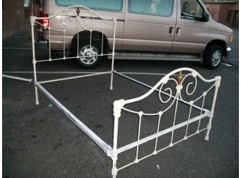 Antique Victorian Wrought Iron Full Size Bed
