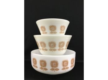 Set Of 3 Vintage Federal Glass Sunflower Bowls