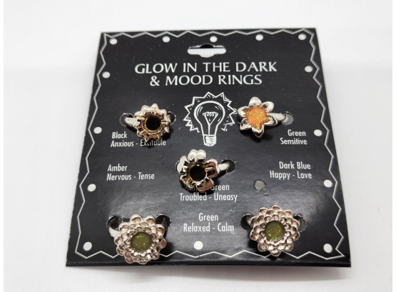 New Old Stock Vintage Glow In The Dark Mood Ring Set