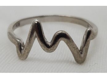 Vintage Sterling Silver Size 9 Crooked Line Ring ~ 2.06 Grams