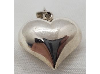 Vintage Sterling Silver Puffy Heart Pendant ~ 3.00 Grams