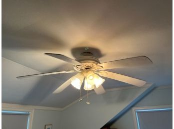 Hunter, White Ceiling Fan With 6 Blades, W/5 Lights, With Lattice Shades