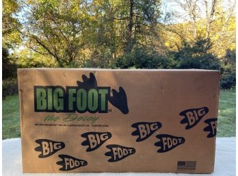 Never Opened Cabelas Big Foot The Decoy Feeder Flock Collection