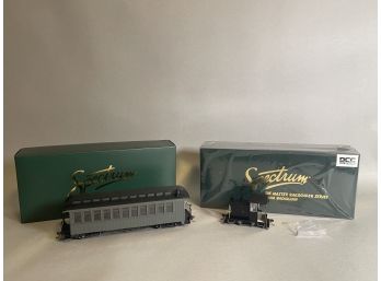 Bachmann Spectrum Trains, #26399 & 28196