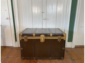The Everwear Trunk Co.  Antique Steamer Trunk With Rivet Heads And Interior Top Tray