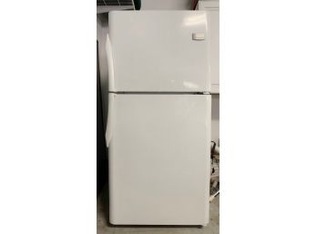 Frigidaire Gallery Refrigerator Model: GLHT217HW4