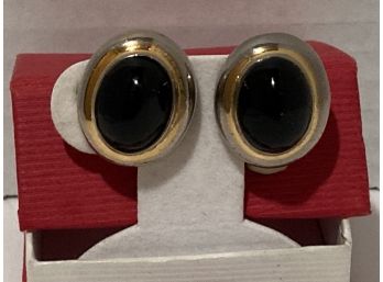 Vintage Gold Tone Ciner Oval Clip On Earrings Black Center Store