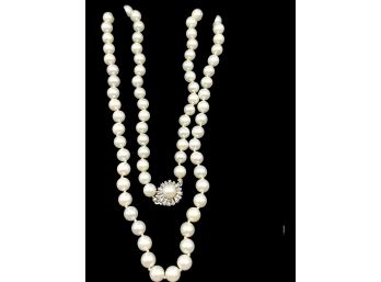 Vintage 14K ( 585) Gold Claps, Signed JKA 21' Long Pearls Necklace. (PN3)