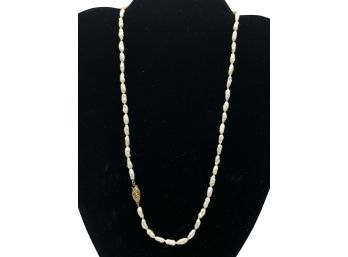 Vintage 14k Gold Claps  17' Long, Pearls Necklace.   (PN1)