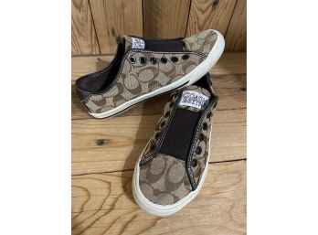 Womens 6.5 Authentic Coach Sneaker