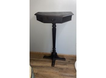 Antique GRAND  RAPIDS Entryway Half Table With Drawer