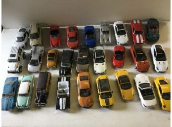 27 Welly Die Cast Cars. Mostly 1:24