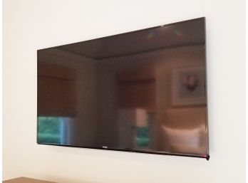 47' Samsung TV With Remote & Stand